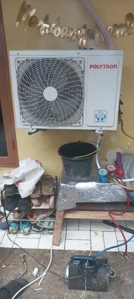 SERVIS AC DAN KULKAS BERGARANSI