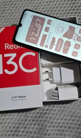 Redmi 13c Ram 8/256 Mulus Bekas pemakaian Cewek