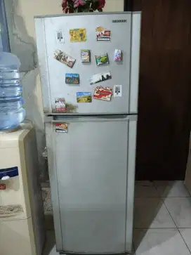 Servis kulkas dan ac