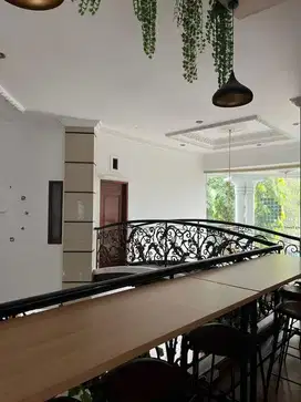 Jual Rumah Mewah / Ruang Usaha di Sayap Dago Bandung Kota