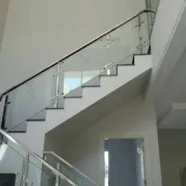 Railing steinles kaca