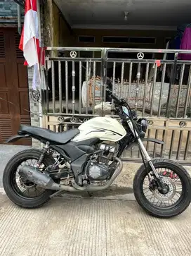 Motor Verza Custom