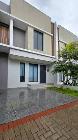 Disewakan Rumah DiCluster Uville Bibtaro jaya