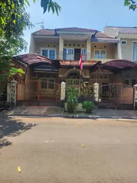 Rumah 2 lantai  Puri Gading Jatimelati Bekasi