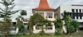 Dijual rumah sekitar gereja GKI gejayan ato belakng hartono mall