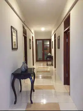 BU,rumah induk plus kostan 12 kamar di lubang buaya Cipayung