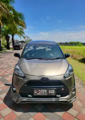 Toyota sienta v 2016 psd full speck sporty