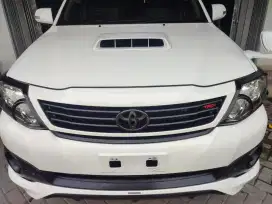Jual Toyota Fortuner AT 2014 model VNT TRD, Solar.