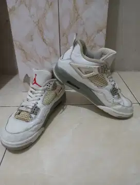 Sepatu second branded