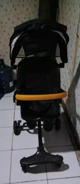 Stroller bayi bekas
