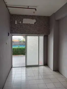 Dijual Kios depan kolam di Apartemen Casablanca East Residence