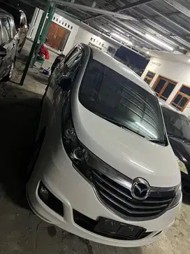 Mazda biante skyaktive putih