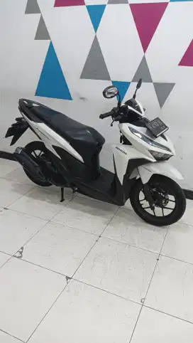 Honda New Vario 125 CBS ISS Putih