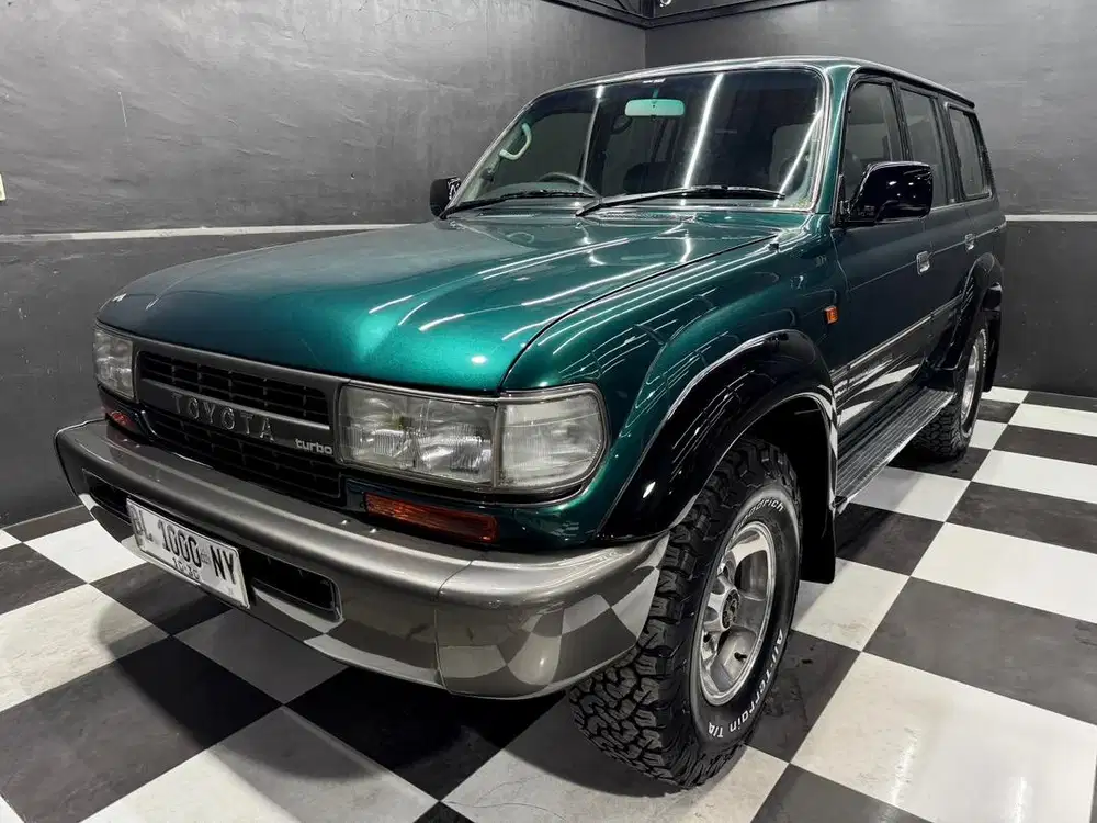 Toyota Land Cruiser VXR 80 Series A/T Tahun 1997