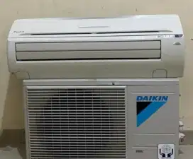 AC DAIKIN 1/2 PK SECOND