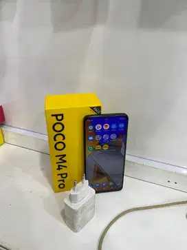 Poco m4 pro 8/256 fulset masih ori bawaan mantap cocok utk game