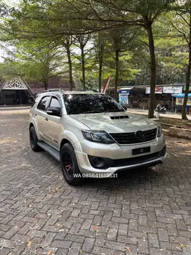 Fortuner VNT 2012 diesel matic