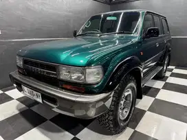 Toyota Land Cruiser VXR 80 Diesel A/T Tahun 1997