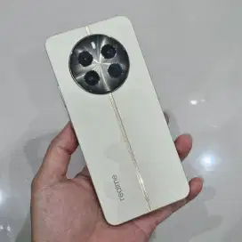 Realme 12+ PLUS 5G 8+8/256GB Resmi