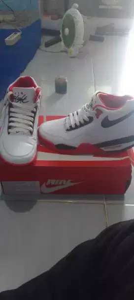 Jual sepatu nike jarang di pakai