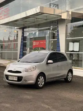 NISSAN MARCH 1,2 AT