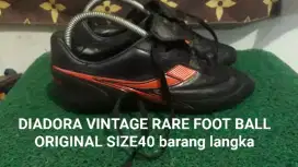 DIADORA VINTAGE RARE FOOTBALL ORIGINAL SIZE40kndisi ok90% asli bkan kw