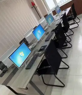 Komputer all in one masih baru bangettt