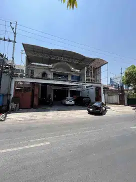 rumah mewah FULL MARMER area komersial Surabaya Pusat