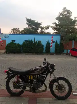 Di jual motor ganteng bukan jual tahun