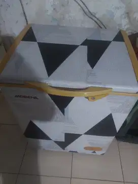 Dijual Freezer 100L