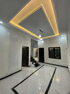 Dijual Rumah Mewah 2 Lantai (+Rooftop) Mewah Strategis(CJR) Jaksel
