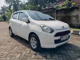 Ayla M 1.0 putih Istimewa