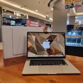 Macbook Air 15 inch , M3 2024