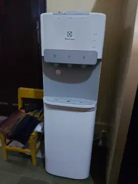 flash sale! Water Dispenser merk Electrolux
