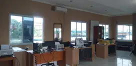 Kusen Aluminium + Cat Untuk Kantor