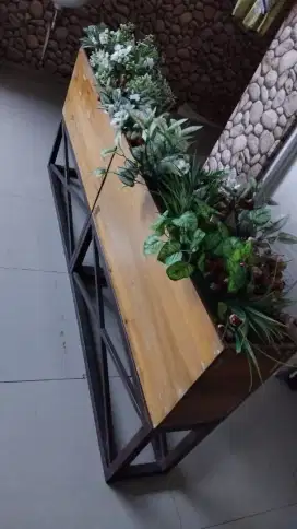 Partisi Tanaman Hias utk cafe