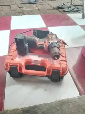 Bor baterai 18v