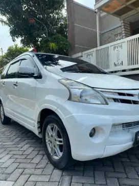 Xenia 2011 R Attivo Matic putih original istimewa