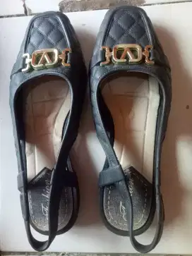 Sepatu kantor nerk fashion ukuran 40