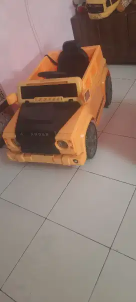 Mobil aki anak anak