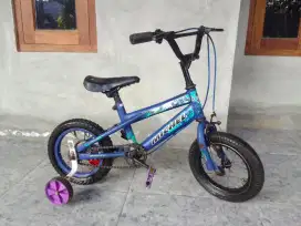 Sepeda anak 12, untuk usia 3/4 tahun