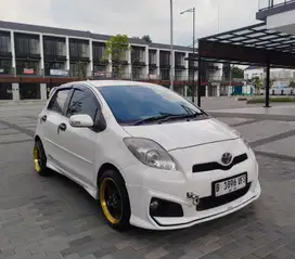 Toyota Yaris S MT/Manual 2013