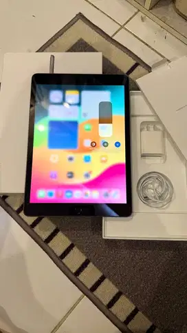 Dijual Ipad 9 Grey 64GB Wifi Only Lengkap
