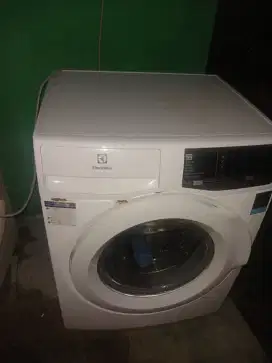 mesin cuci Electrolux