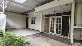 Rumah Hook Dgn Lokasi Yg Nyaman Di Komplek Pulo Asem Jaktim S8979