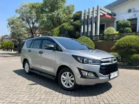 Toyota Innova Reborn 2.4 V Luxury  Automatic 2020
