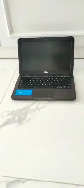 Laptop Dell Inspiron 3180 A9-9420 RAM 4GB HDD 500GB normal siap pakai