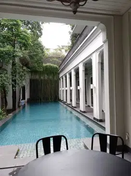 Disewakan Rumah Besar Mewah Full Furnished Menteng, Jakpus