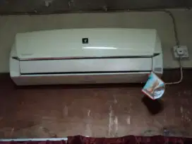Dijual AC Sharp Plasmacluster 1 PK