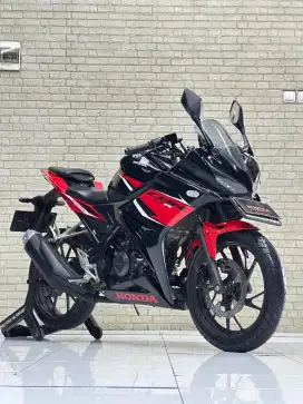 Honda CBR 150 R 2020